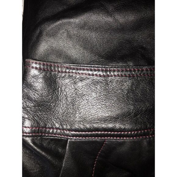 Leather Skirt Womens Red Stitching Slash Pockets Back Pockets Italy Size 8 Black - Picture 9 of 11